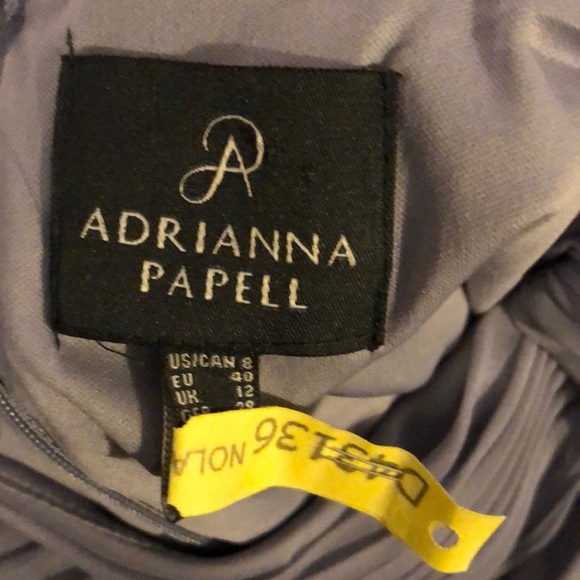 Adriana Papell gown - Picture 8 of 8